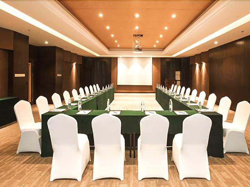 Palace Hotels Beijing Yongfeng Nan Exterior photo